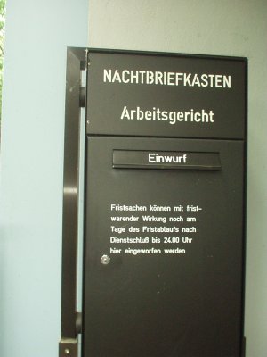 Nachtbriefkasten des Arbeitsgerichts Herford